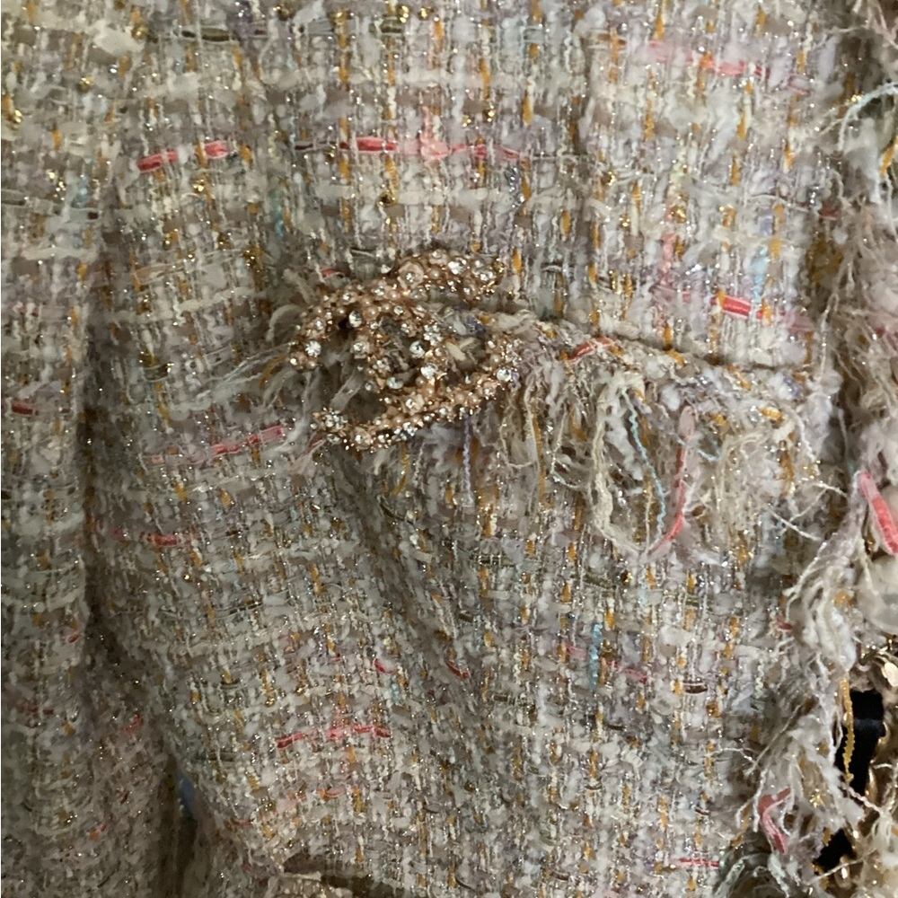 Gorgeous jacket - Picture 3 of 11